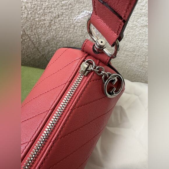 Gucci Pink Chevron Quilted Shoulder Bag - Picture 4 of 7